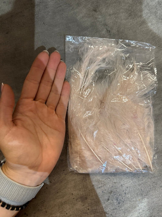 Бежевые перья - Confetti Party Store Balloons Limassol