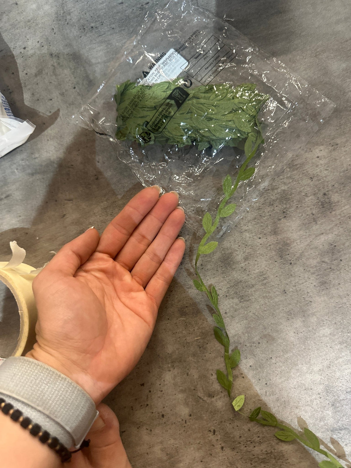 Листья ленточка - Confetti Party Store Balloons Limassol