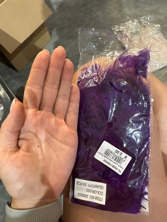 Тёмно фиолетовые перья - Confetti Party Store Balloons Limassol